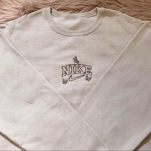 CUSTOM EMBROIDERED CREWNECK